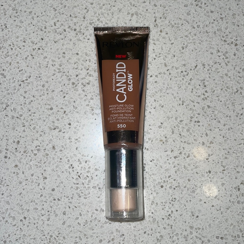Revlon PhotoReady Candid Glow Foundation